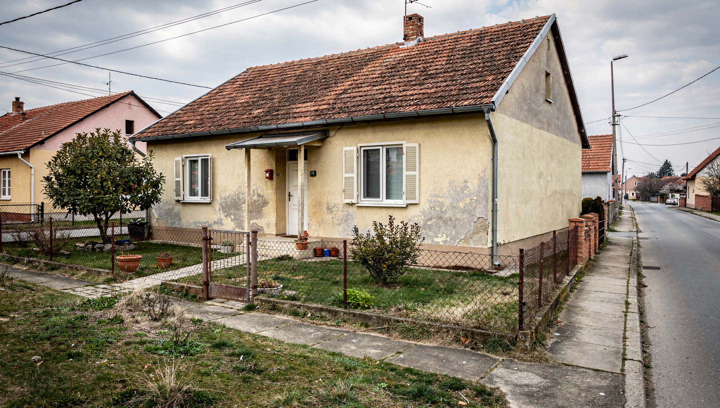 Családi ház nagy kerttel Pécs környékén — Pécs