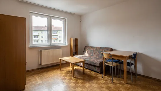 Kiadó 2 szobás lakás Eger csendes részén — Eger