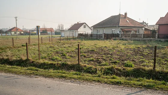 Eladó iparterület-közeli telek Bokor mellől — Bokor