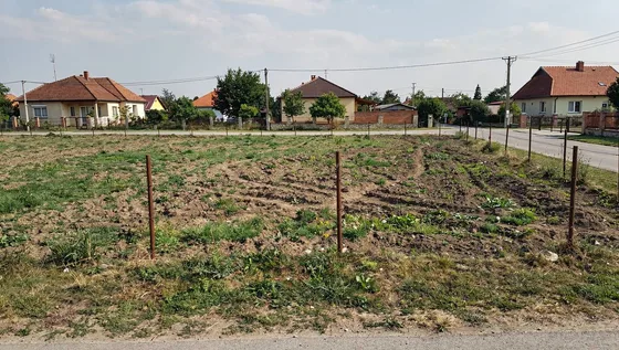 Eladó panorámás telek Kisoroszi közelében — Kisoroszi