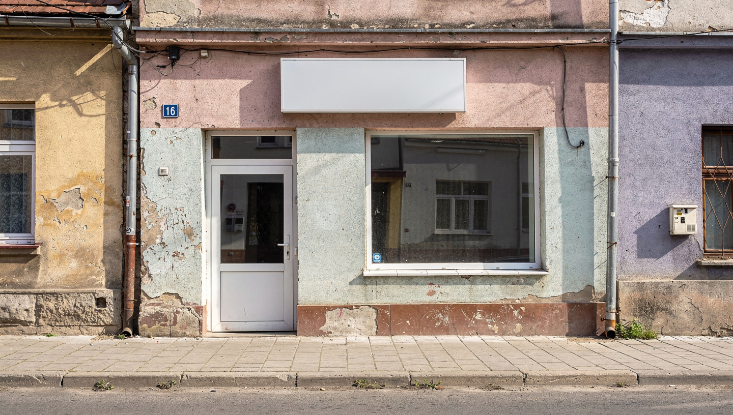 Utcafronti üzlethelyiség (Kecskemét) — Kecskemét