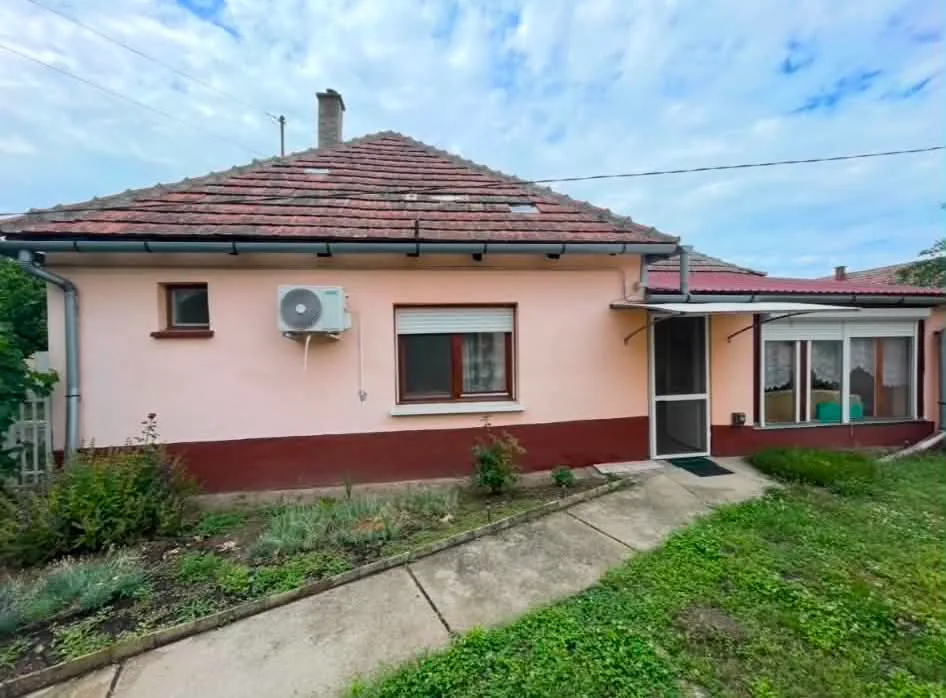 🏡 Otthont keresel nyugodt, barátságos környezetben? Lehet, hogy most megtaláltad! — Vaskút